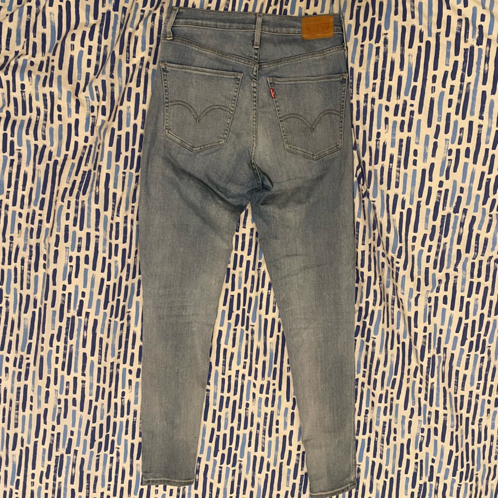 Levi’s mile high super skinny jeans, light wash, size 29